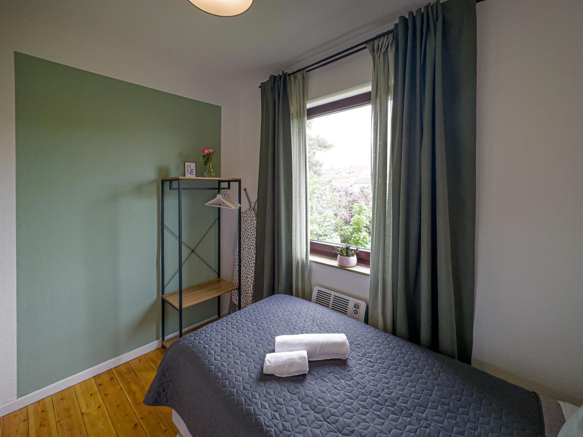 Immostay #8 - Haus Fuer 13 Personen Mit 7 - Grosser Garten & Grill, Free Parking, Wlan *