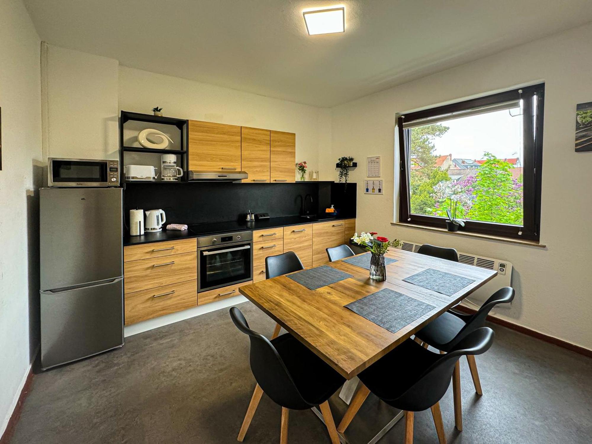 Immostay #8 - Haus Fuer 13 Personen Mit 7 - Grosser Garten & Grill, Free Parking, Wlan