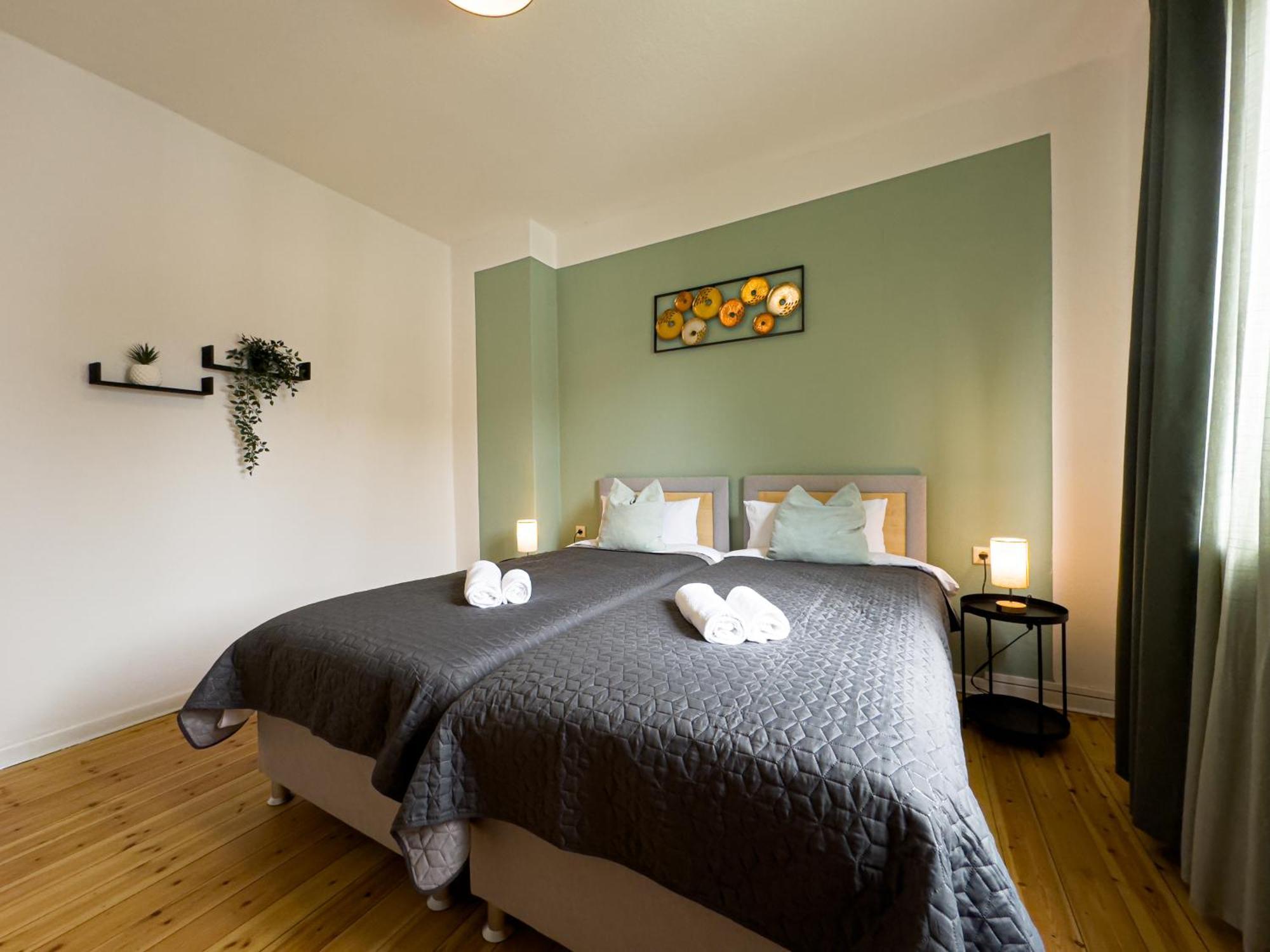 Immostay #8 - Haus Fuer 13 Personen Mit 7 - Grosser Garten & Grill, Free Parking, Wlan * BRE