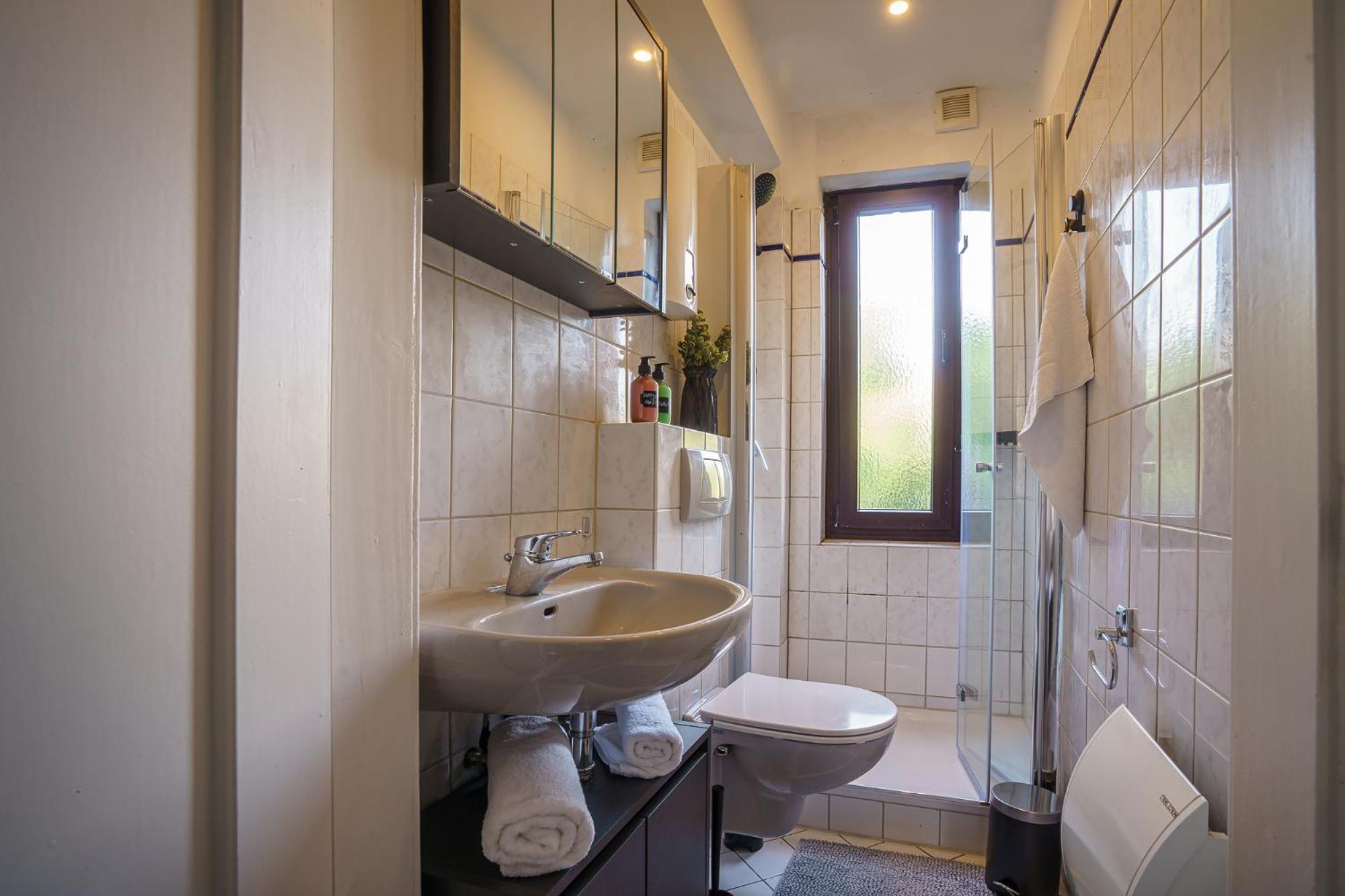 Immostay #8 - Haus Fuer 13 Personen Mit 7 - Grosser Garten & Grill, Free Parking, Wlan BRE