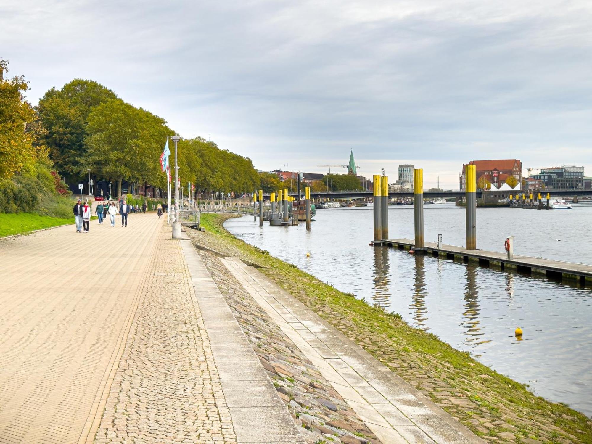 Immostay #8 - Haus Fuer 13 Personen Mit 7 - Grosser Garten & Grill, Free Parking, Wlan Apartment Bremen